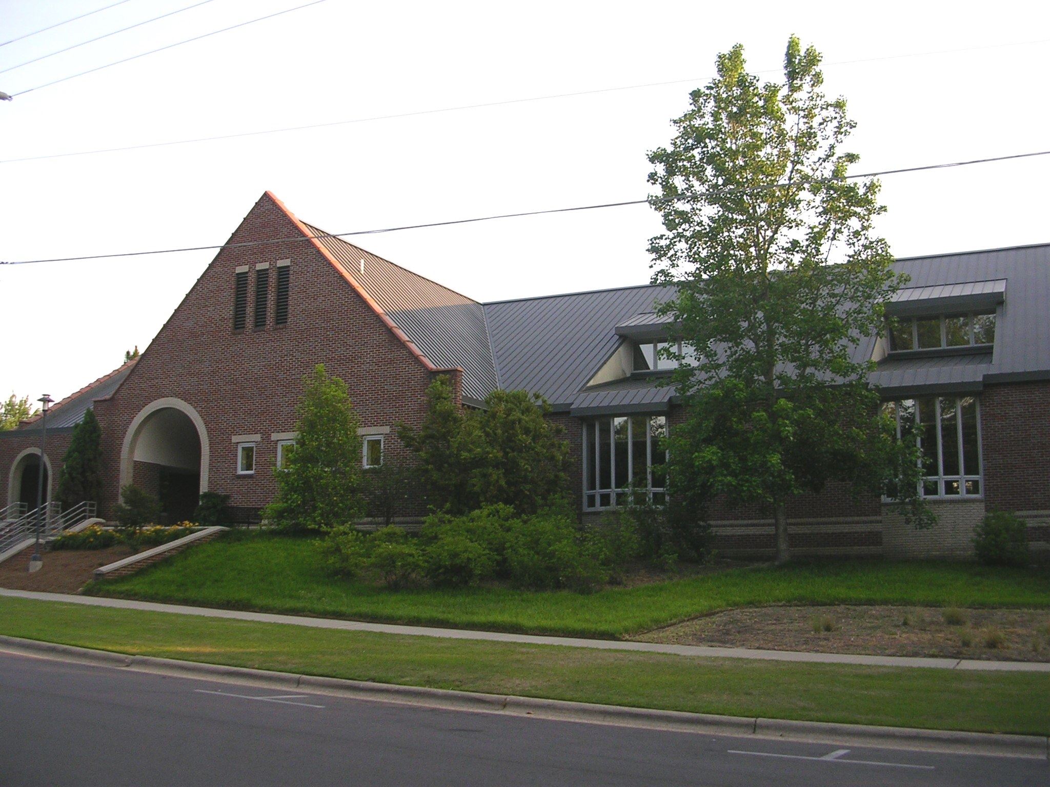 Southern Pines Public Library Building